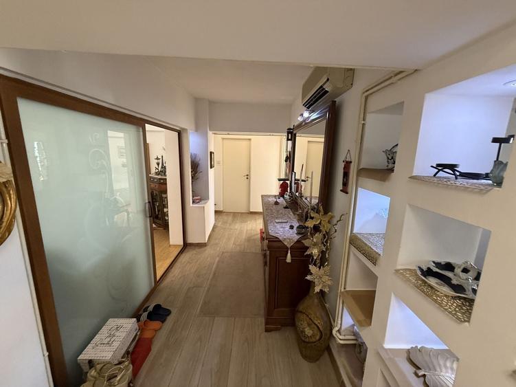 Apartament cu 3 camere decomandat, mobilat în ICIL