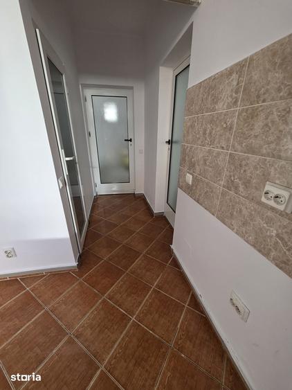 Casă cu 3 camere cu Teren 98 Mp în Iancului