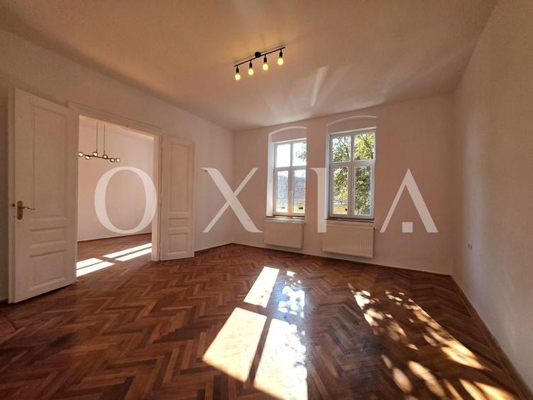 Apartament cu 3 camere semidecomandat în Elisabetin