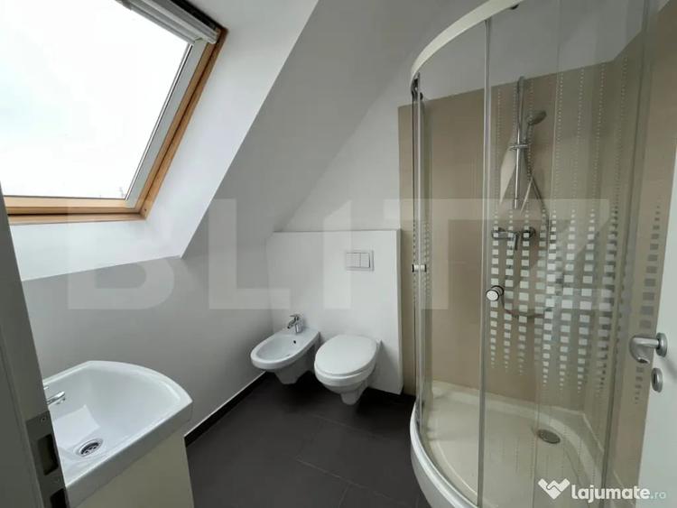 Apartament cu 4 camere decomandat în Torontalului