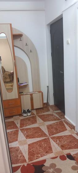 Apartament cu 2 camere semidecomandat în Țiglina 1