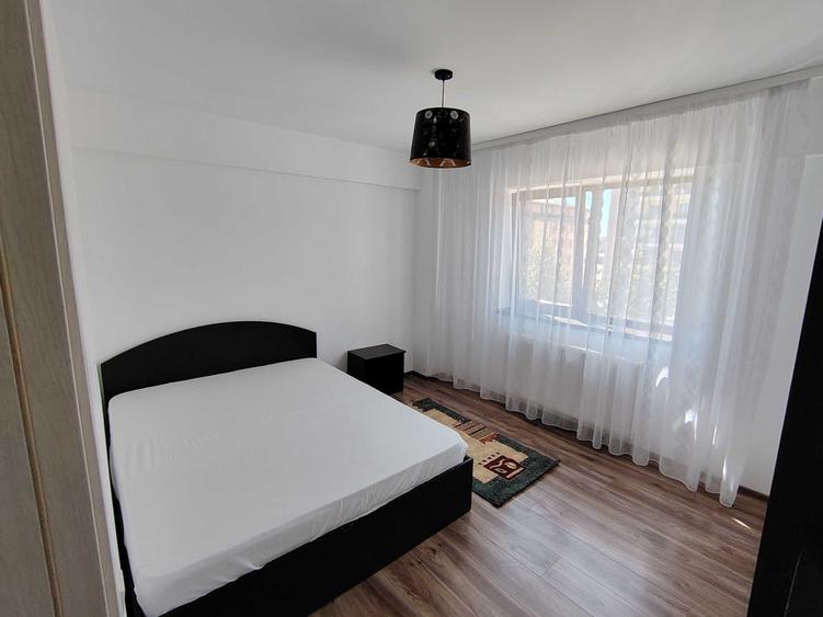 Apartament cu 3 camere decomandat în Cug