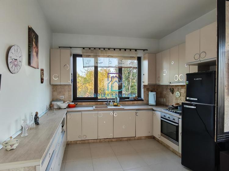 Bucurestii Noi, Laminorului, casa D+P+E+M, sup. 420mp, teren 337mp