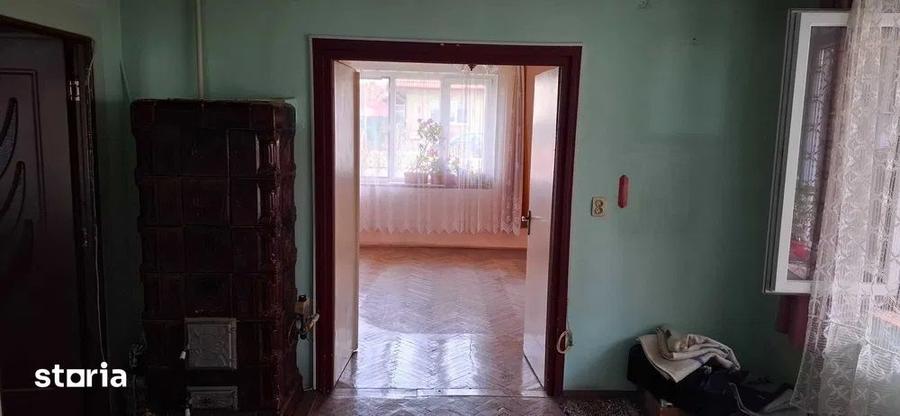 Apartament cu 2 camere nedecomandat în Piața Armatei