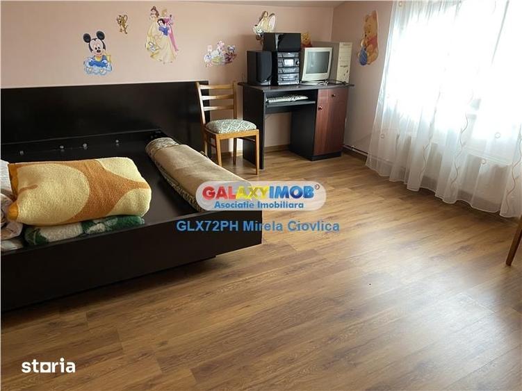 Casă cu 5 camere cu Teren 800 Mp în Republicii
