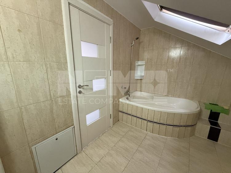 Apartament cu 3 camere decomandat, mobilat în Vest