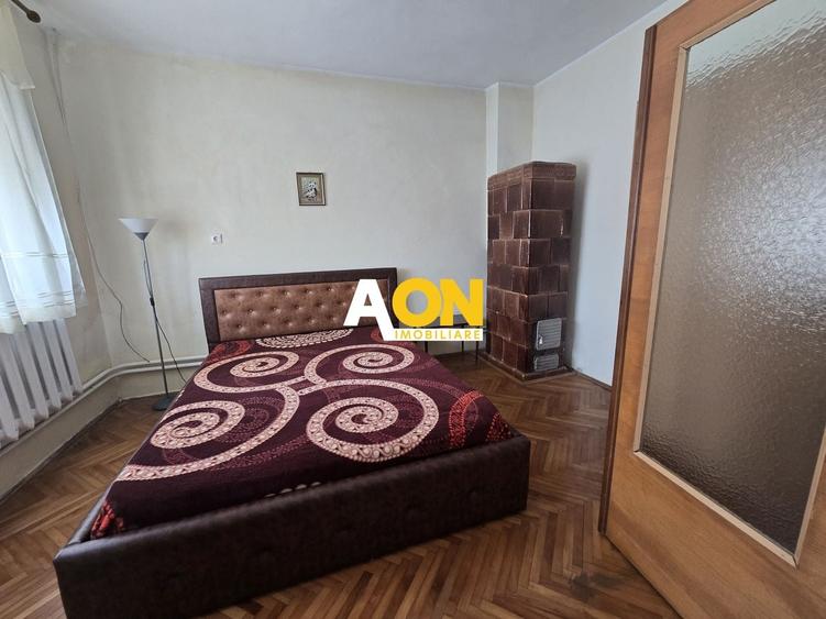 Casă individuală cu 4 camere cu Canalizare în Partoș