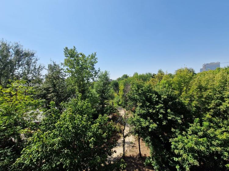 Apartament cu 4 camere decomandat, mobilat în Floreasca