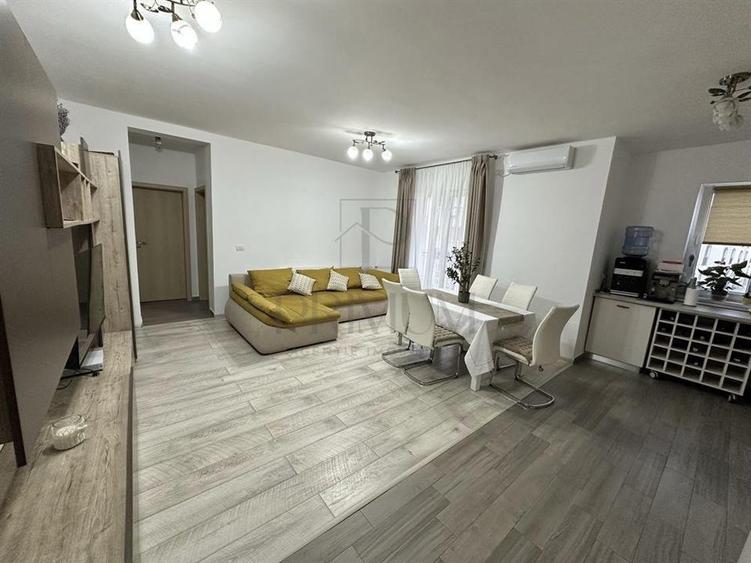 Apartament cu 3 camere semidecomandat, mobilat în Giroc — fotografia 1