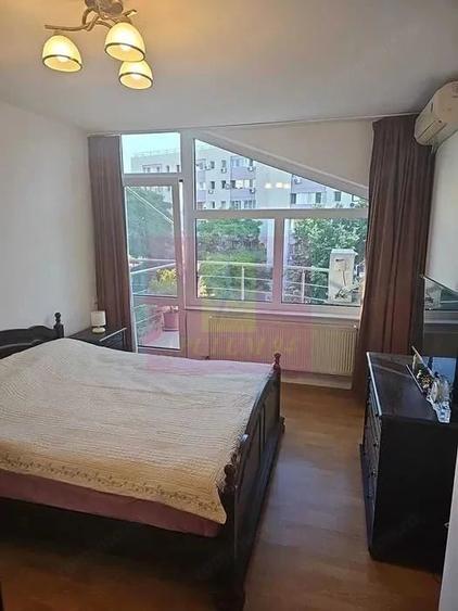 Apartament cu 4 camere decomandat în Dristor