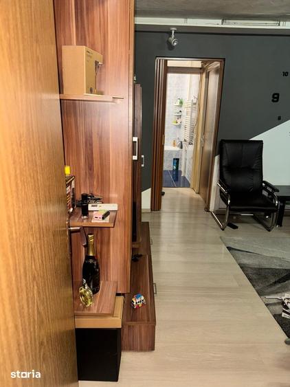 Apartament cu 3 camere, mobilat în Berceni