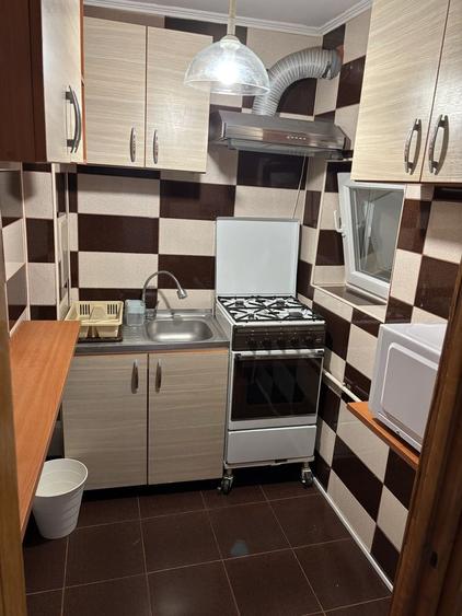 Apartament cu 2 camere decomandat în Colentina