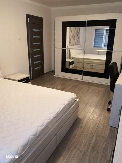 Apartament cu 3 camere în Zorilor