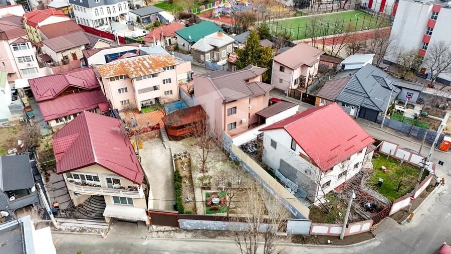 Teren Construcții intravilan de 793 mp, în Dristor