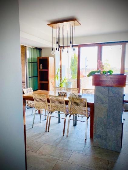 Apartament cu 2 camere semidecomandat, mobilat în Central