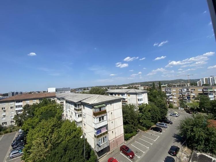 Apartament cu 2 camere decomandat în Nufărul