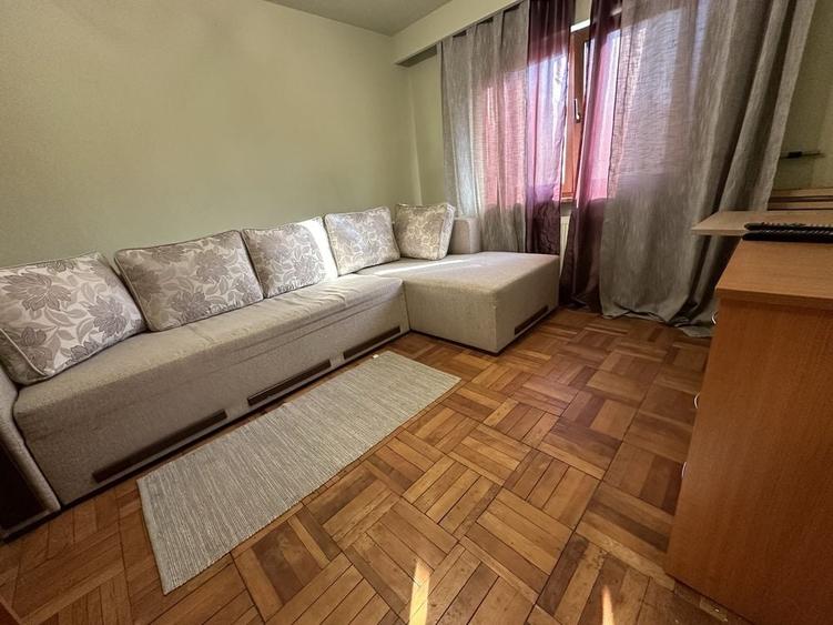 Garsonieră decomandată în Central