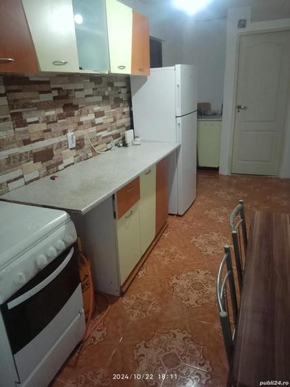 Inchiriez o camera pentru un barbat - 1