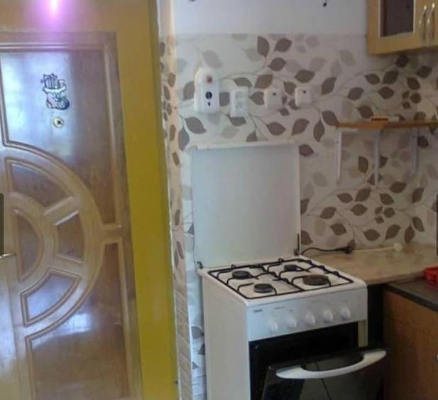 Garsonieră semidecomandată în Far