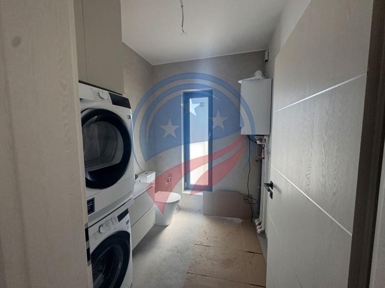 Casă cu 3 camere cu Canalizare în Cârcea