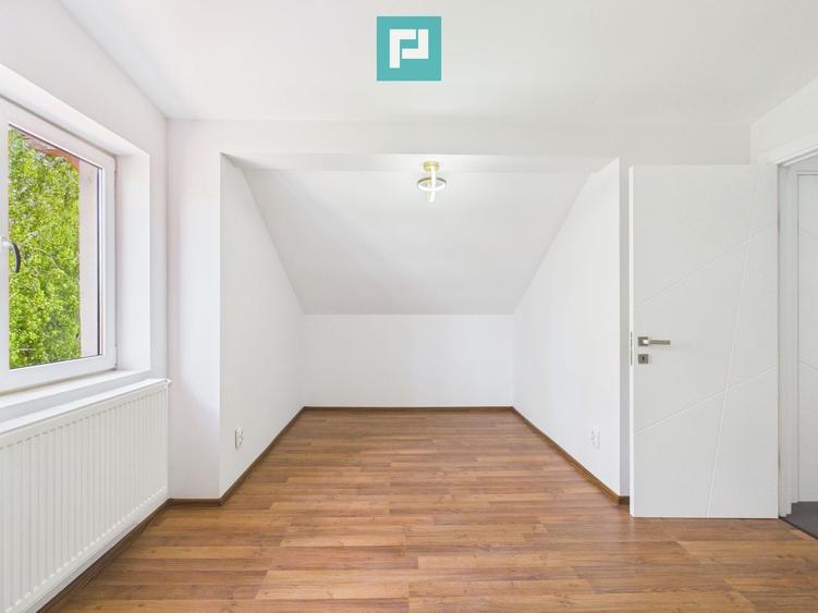 Apartament cu 3 camere decomandat, mobilat în Dumbrăvița