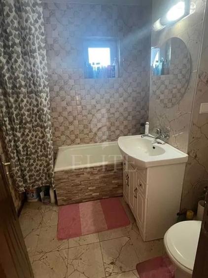 Apartament cu 3 camere decomandat în Mărăști