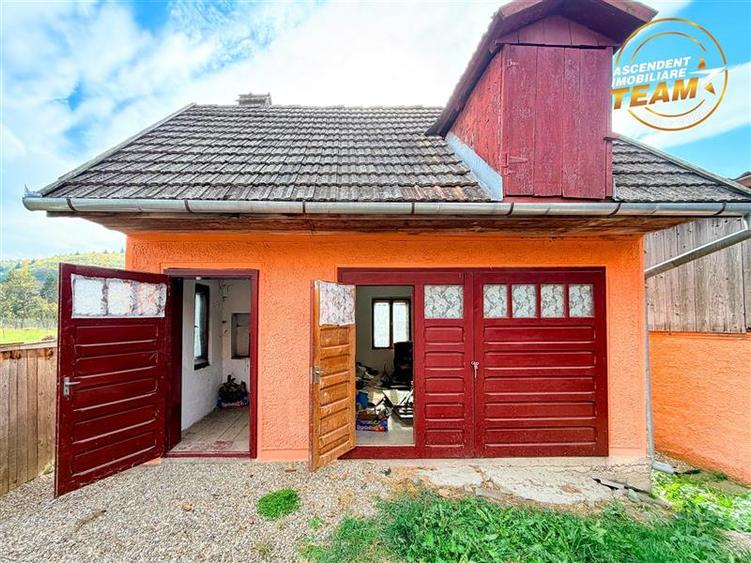 Casă individuală cu 2 camere cu Teren 1169 Mp în Zagon