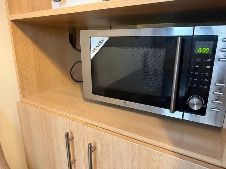 Apartament cu 3 camere decomandat în Titan