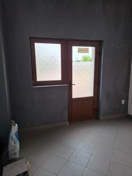 Casă individuală cu 12 camere cu Teren 533 Mp în Nădlac