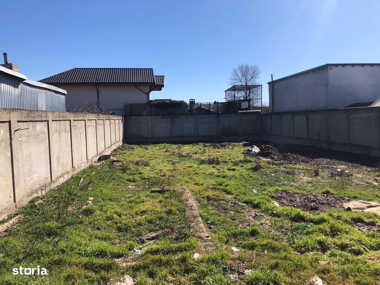 Teren de 400 mp, în Radu Negru