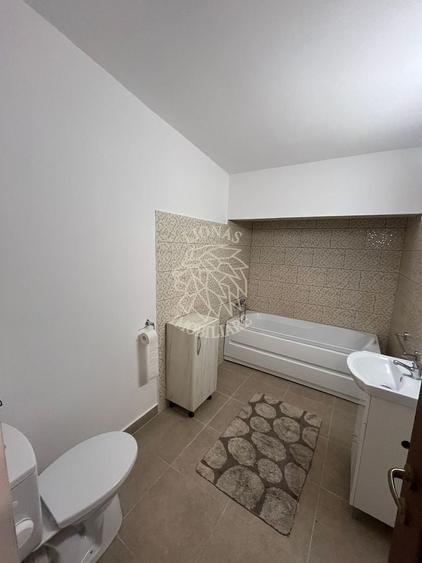 Apartament cu 2 camere semidecomandat, mobilat în Unirea