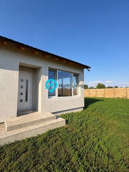 Casă individuală cu 3 camere cu Canalizare în Comana