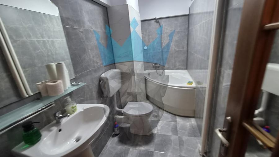 Apartament cu 2 camere decomandat, mobilat în Romană