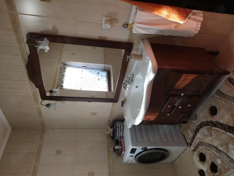 Casă cu 6 camere în Central