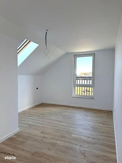 Casă cu 4 camere cu Teren 400 Mp în Central