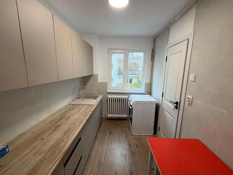 Apartament cu 3 camere în Grigorescu