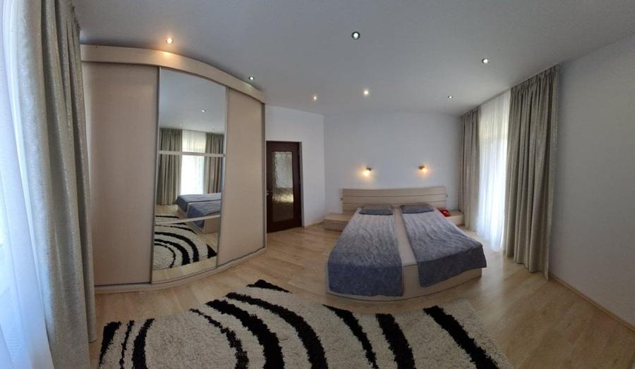 Casă individuală cu 4 camere cu Teren 327 Mp în Brutăriei Neamț