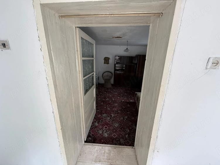 Teren de 8000 mp, în Dealu Mare