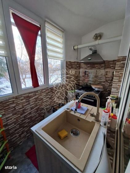 Apartament cu 3 camere în Domnești