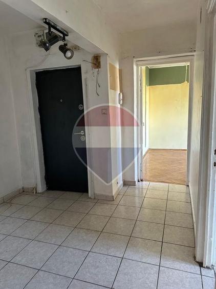 Apartament cu 3 camere decomandat în Rogerius