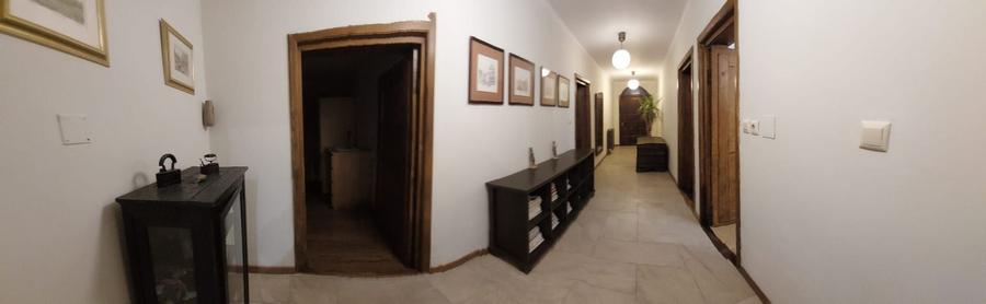 Casă individuală cu 8 camere cu Piscina în Ghermănești