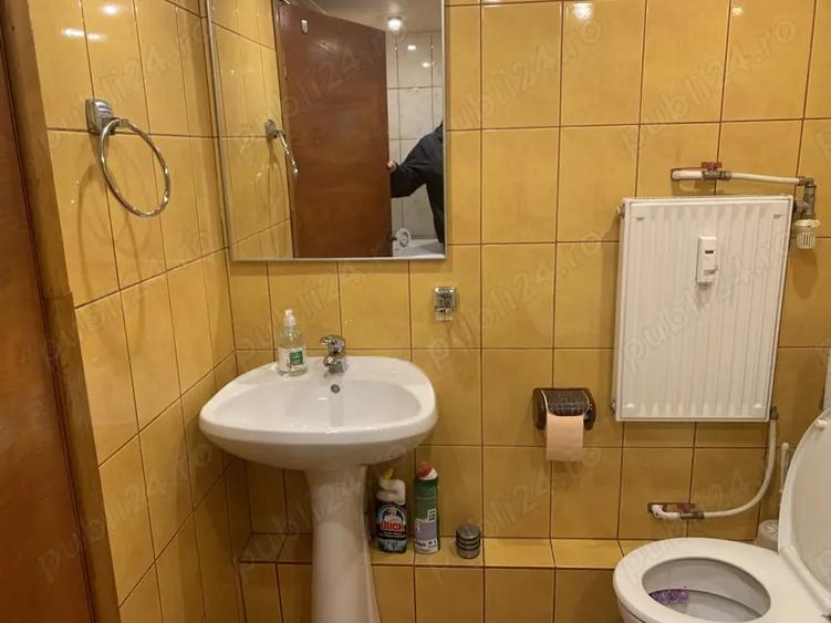 Garsonieră decomandată în Vitan