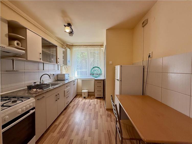Apartament cu 2 camere de inchiriat, decomandat, la 400 m de UMF - 1