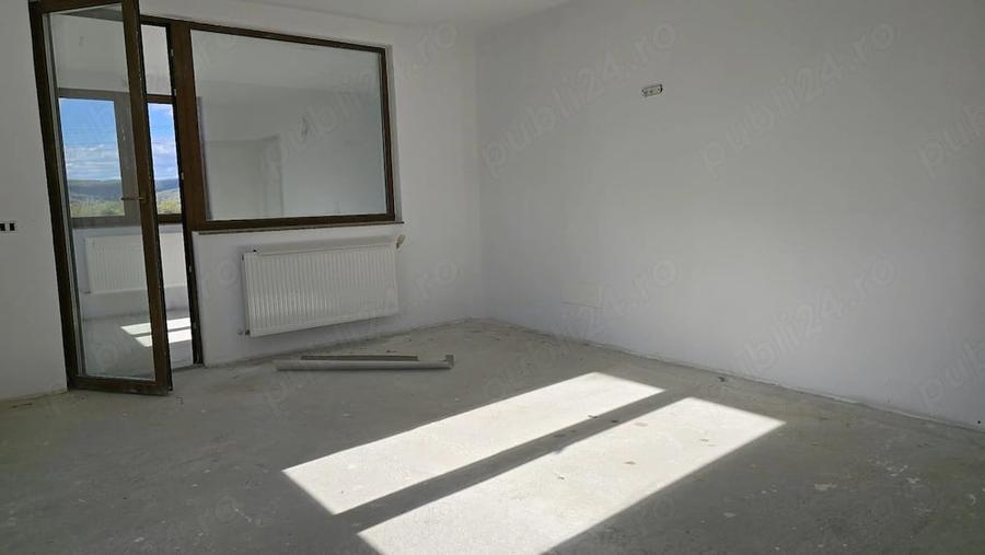 Casă cu Teren 830 Mp în Brănișca