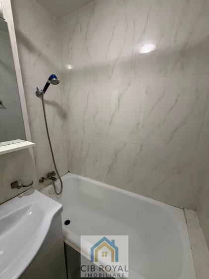Apartament cu 2 camere decomandat în Doamna Ghica