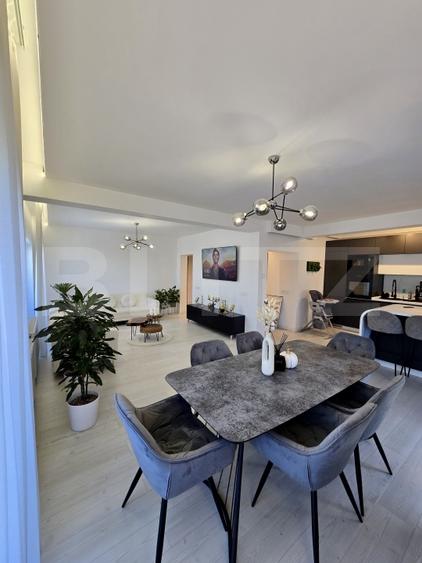 Apartament cu 4 camere decomandat, mobilat în Unirii