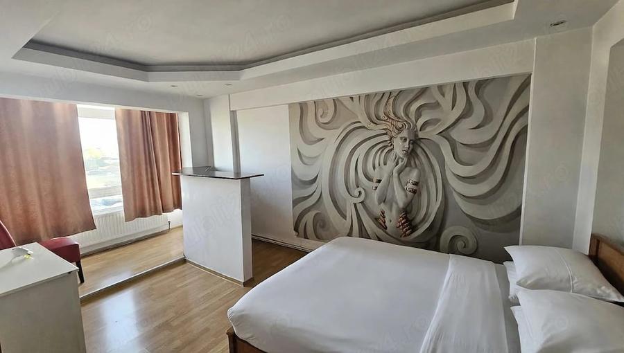 Apartament cu 3 camere decomandat în Baza 3