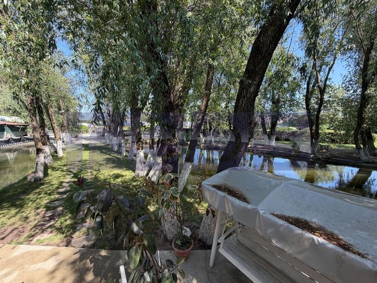 Casă individuală cu 5 camere cu Canalizare în Gropeni