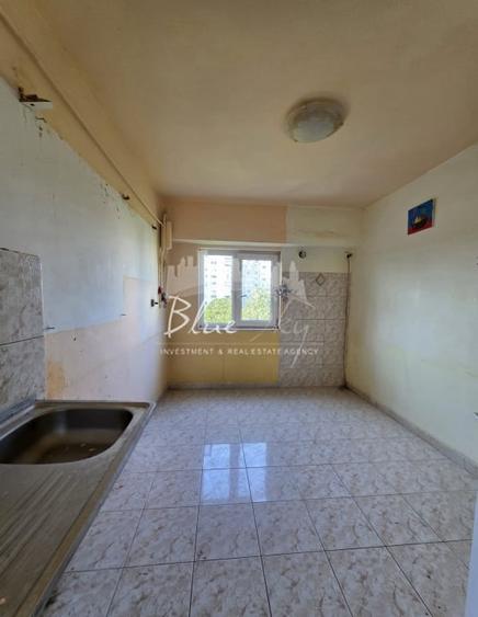 Apartament cu 3 camere decomandat în Faleza Nord