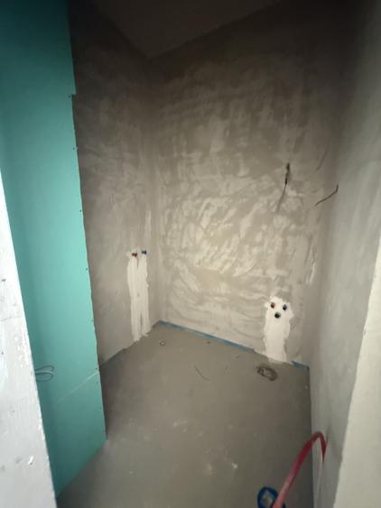 Apartament cu 2 camere semidecomandat în Florești